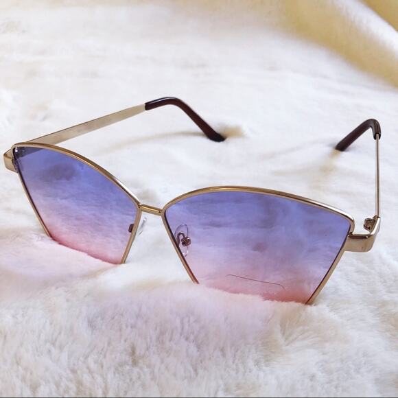 Aubrey Purple Gradient Oversized Sunglasses - Picture 7 of 8